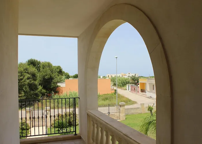 Rosa Candida San Foca